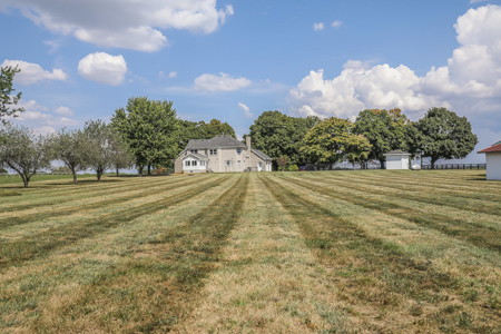 Premier equestrian estate for sale near Franklin Ky. - image 14