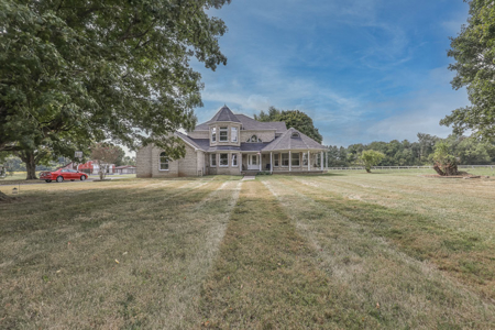 Premier equestrian estate for sale near Franklin Ky. - image 39