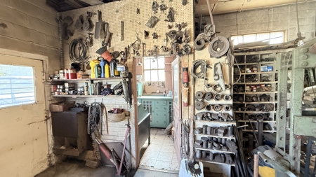 Complete Welding Shop in Bethany, MO - image 9