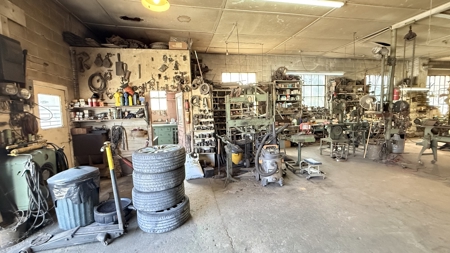 Complete Welding Shop in Bethany, MO - image 8