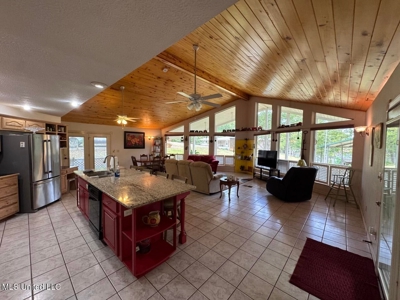 136 Abe Drive - Toledo Bend Lakefront Property - image 2