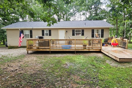 Private 22-Acre Retreat Near Eleven Point River for Hobby Farm - image 3