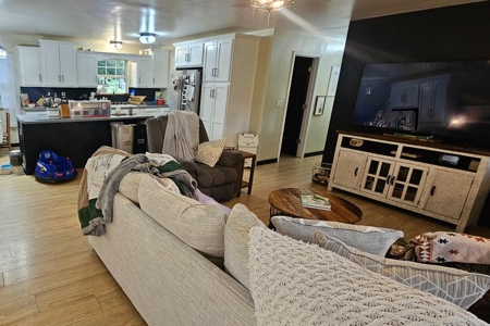 Private 22-Acre Retreat Near Eleven Point River for Hobby Farm - image 9