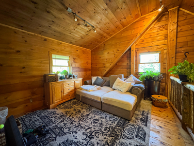 Off-Grid Log Home on 33.4 Acres - image 18