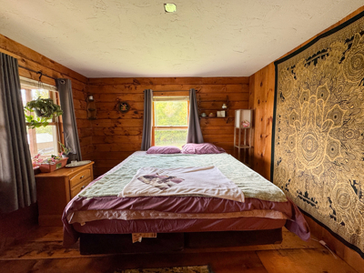 Off-Grid Log Home on 33.4 Acres - image 17