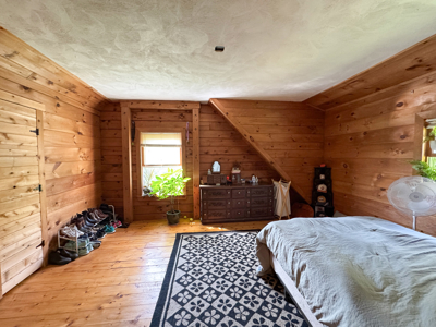 Off-Grid Log Home on 33.4 Acres - image 21