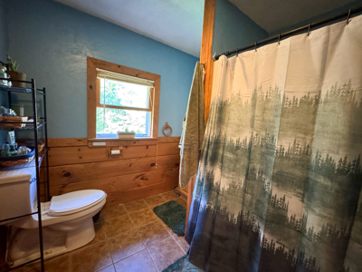 Off-Grid Log Home on 33.4 Acres - image 24