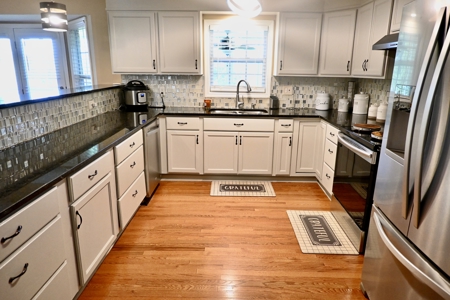 Farm-Style Dream Home on 14.42 acres in Gainesville. - image 10