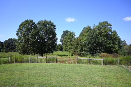 Farm-Style Dream Home on 14.42 acres in Gainesville. - image 11