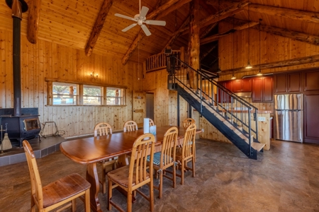 Central Oregon Coyote Butte Homestead - image 40