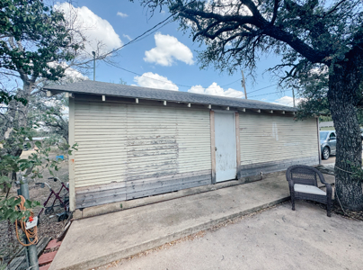 Investment Opportunity in Town - image 11