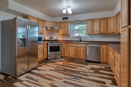 Estancia NM Ranch Home with Water Rights | 39 Acre Farm - image 8