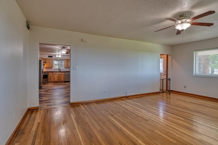 Estancia NM Ranch Home with Water Rights | 39 Acre Farm - image 7