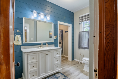 Historic Hamilton Mo Home For Sale - image 21