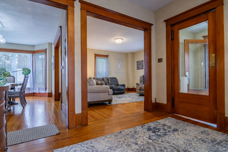 Historic Hamilton Mo Home For Sale - image 38