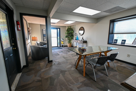 Commercial Building for sale Lebanon MO - image 9