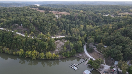 Land For Sale in Near Lake Of The Ozarks Missouri - image 35