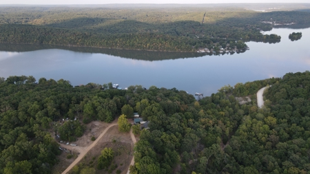 Land For Sale in Near Lake Of The Ozarks Missouri - image 20