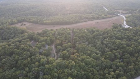 Land For Sale in Near Lake Of The Ozarks Missouri - image 8