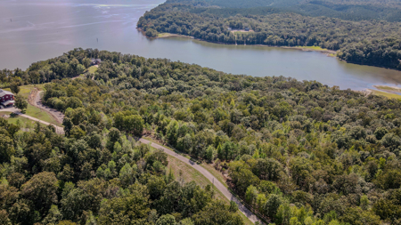 Restricted Lot in River's Edge Gated Community in Big Sandy, TN - image 5