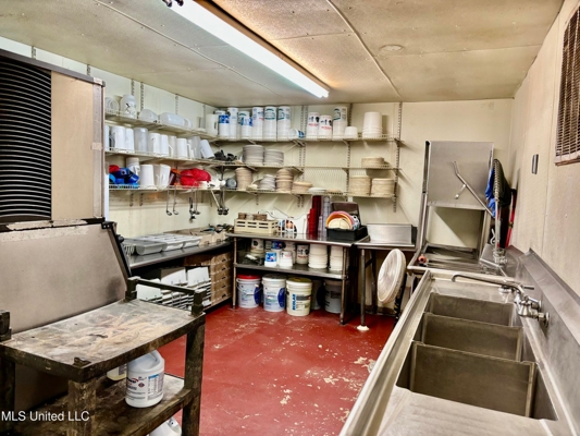 MS Turnkey 6800 Sq Ft Seafood Restaurant