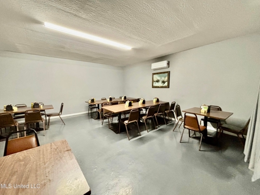 MS Turnkey 6800 Sq Ft Seafood Restaurant