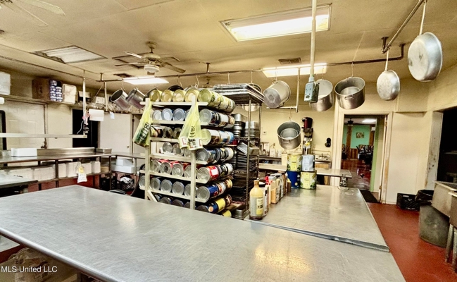 MS Turnkey 6800 Sq Ft Seafood Restaurant
