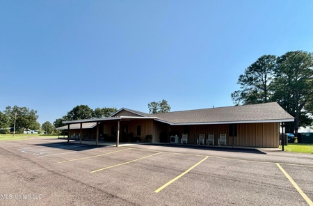 MS Turnkey 6800 Sq Ft Seafood Restaurant - image 2