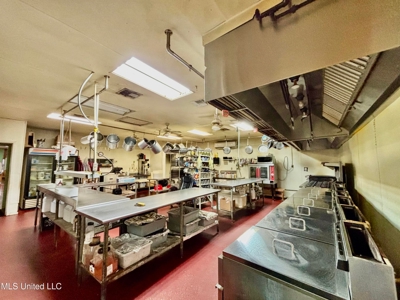 MS Turnkey 6800 Sq Ft Seafood Restaurant - image 22