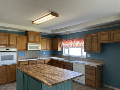 Fore Sale Country Home on One Acre Rocky Washita County Oklahoma - image 17