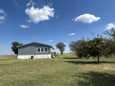 Fore Sale Country Home on One Acre Rocky Washita County Oklahoma - image 45