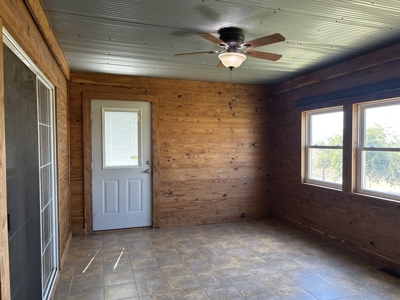 Fore Sale Country Home on One Acre Rocky Washita County Oklahoma - image 25