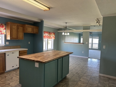 Fore Sale Country Home on One Acre Rocky Washita County Oklahoma - image 20