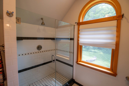 Log Home For Sale at Online Auction in Roscoe, New York - image 21