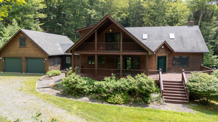 Log Home For Sale at Online Auction in Roscoe, New York - image 2