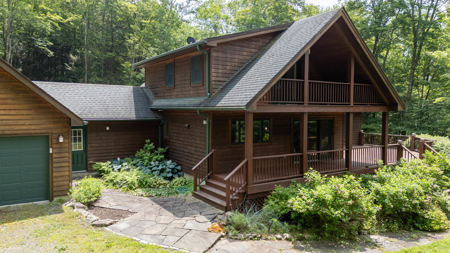 Log Home For Sale at Online Auction in Roscoe, New York - image 9