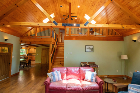 Log Home For Sale at Online Auction in Roscoe, New York - image 12