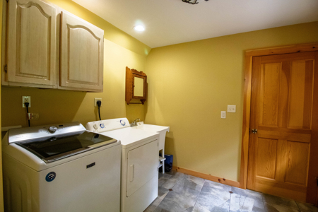 Log Home For Sale at Online Auction in Roscoe, New York - image 16