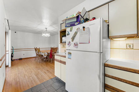 Custom home in Carter’s Subdivision, Elroy WI - image 14