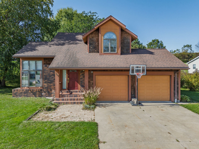 Custom home in Carter’s Subdivision, Elroy WI - image 35