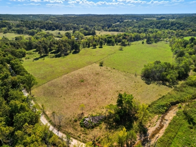 Discover the Perfect Blend of Comfort and Country Living - image 30