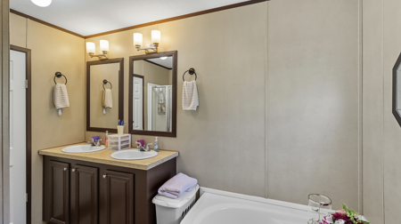 Discover the Perfect Blend of Comfort and Country Living - image 16