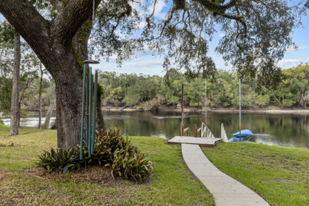 Riverfront Home For Sale On The Suwannee River - image 2