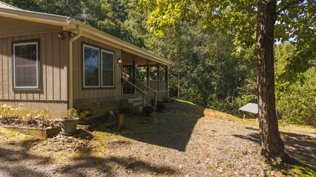 Country Home and Land for Sale at Auction in Elkin NC - image 2