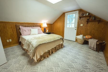 Country Home and Land for Sale at Auction in Elkin NC - image 17