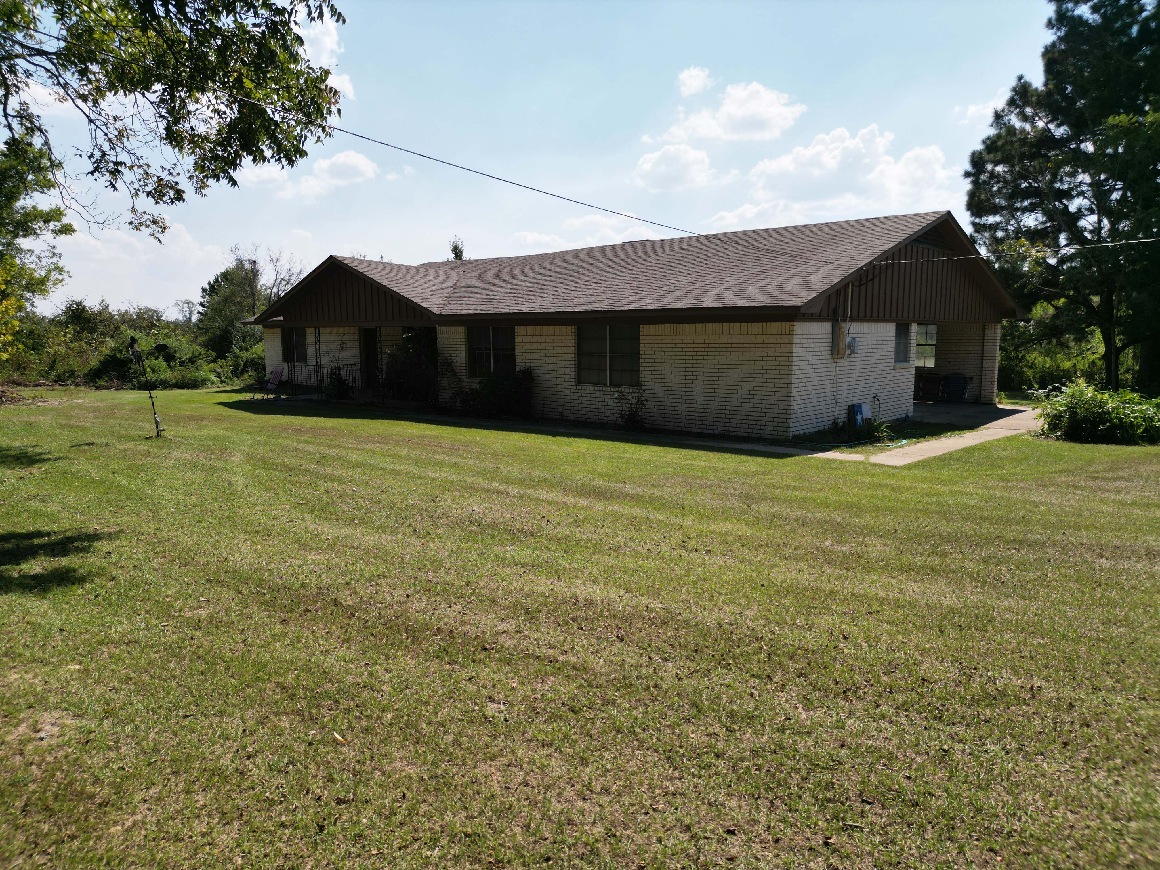 East-Texas-Country-Home-Front-View