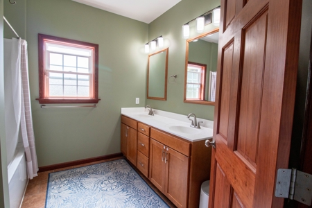 Country Home With Acreage For Sale in Roscoe, New York - image 30