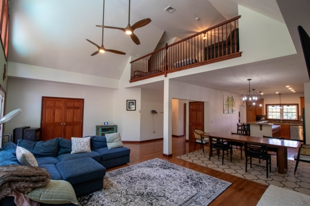 Country Home With Acreage For Sale in Roscoe, New York - image 15