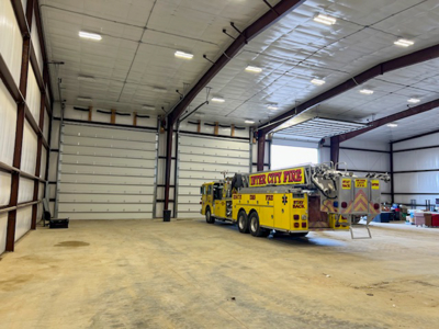 Industrial Building and Land For Sale - image 3