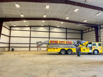 Industrial Building and Land For Sale - image 4